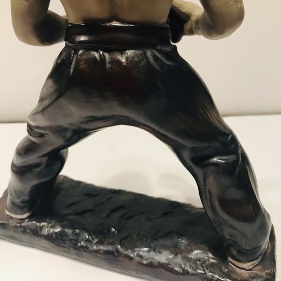 Vintage Shiwan Ceramic Statue Of Bruce Lee With Nunchucks, Hand Painted - Picture 6 of 12